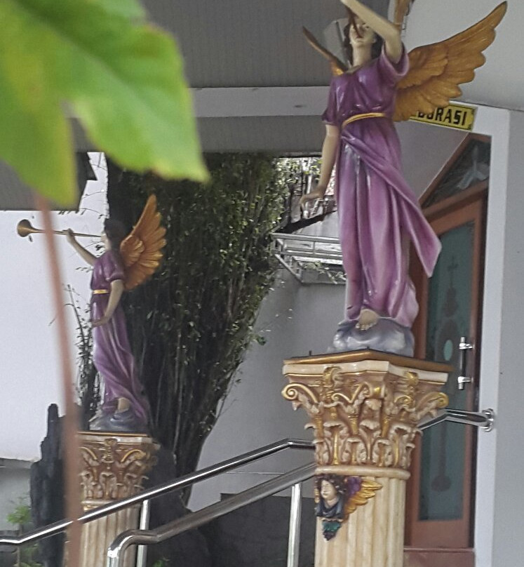 Church of the Blessed Virgin Mary Regina-梭罗必去景点