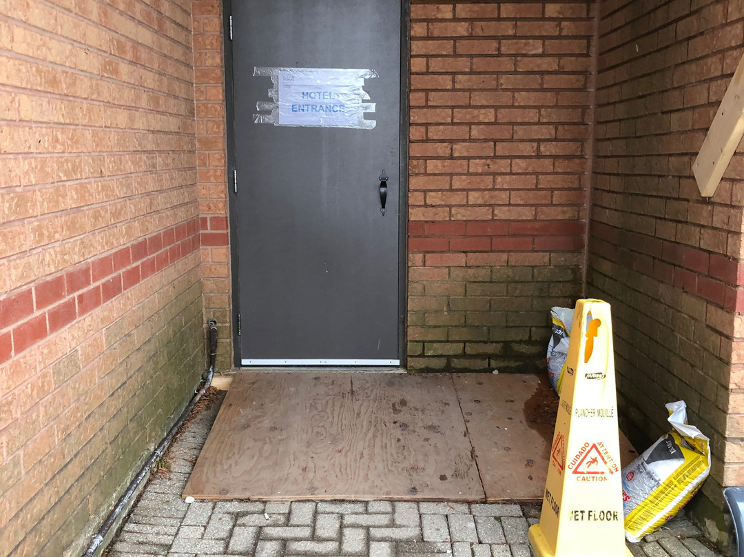 福朋喜来登圣凯瑟琳尼亚加拉大套房酒店主图