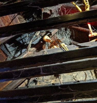 Creepy Wee Pub-丹弗姆林必去景点