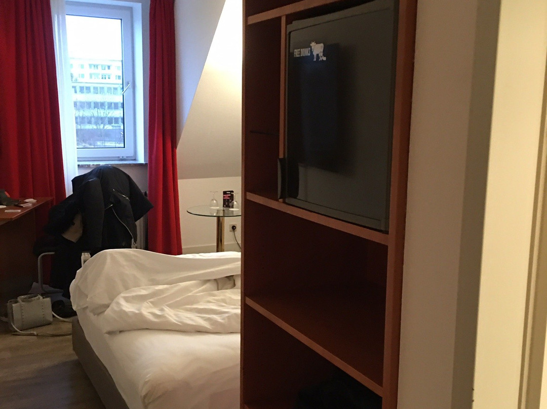 德累斯顿黑德酒店主图