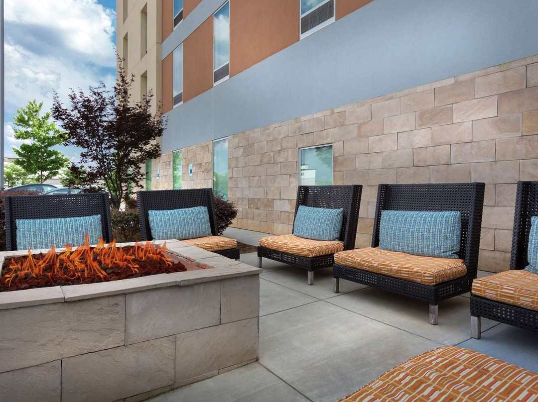 Home2 Suites by Hilton Greenville Airport主图