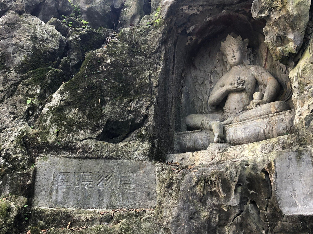 飞来峰景点图片