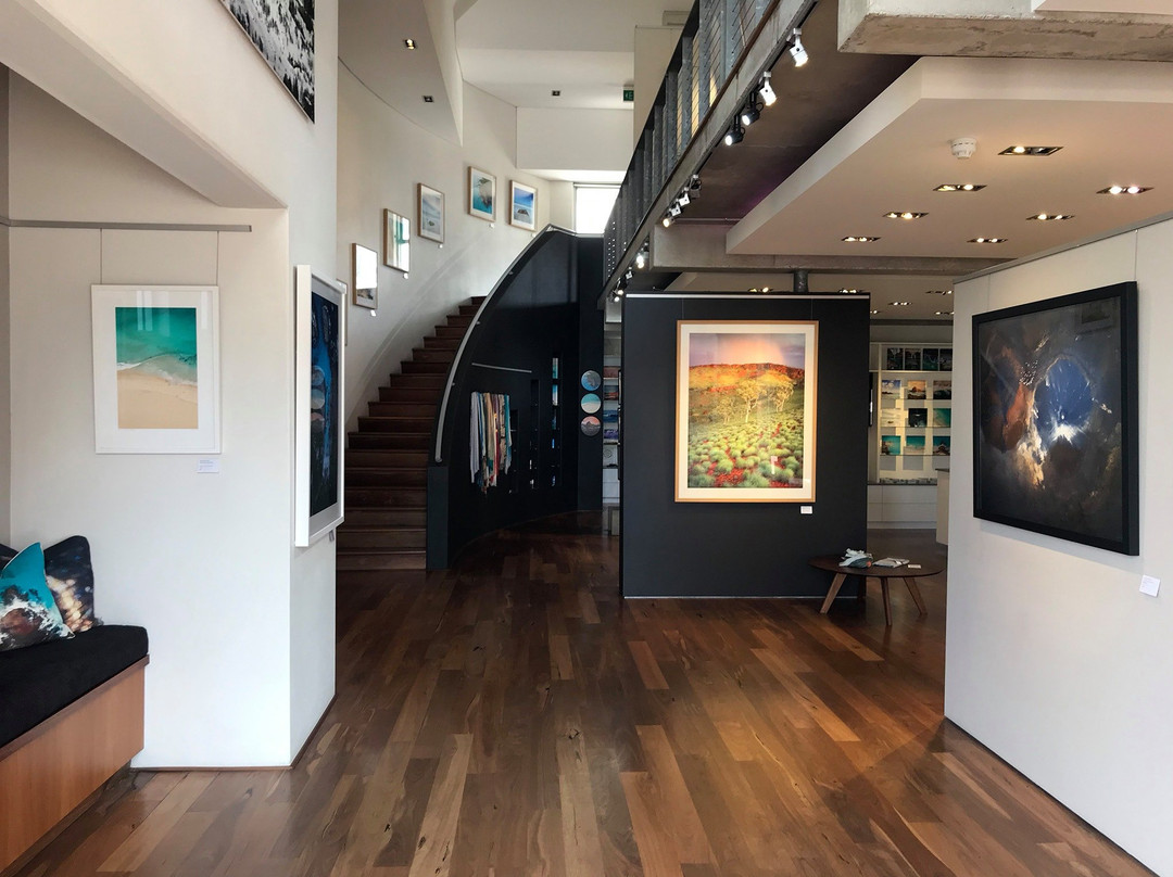 Christian Fletcher Gallery-戴士柏必去景点