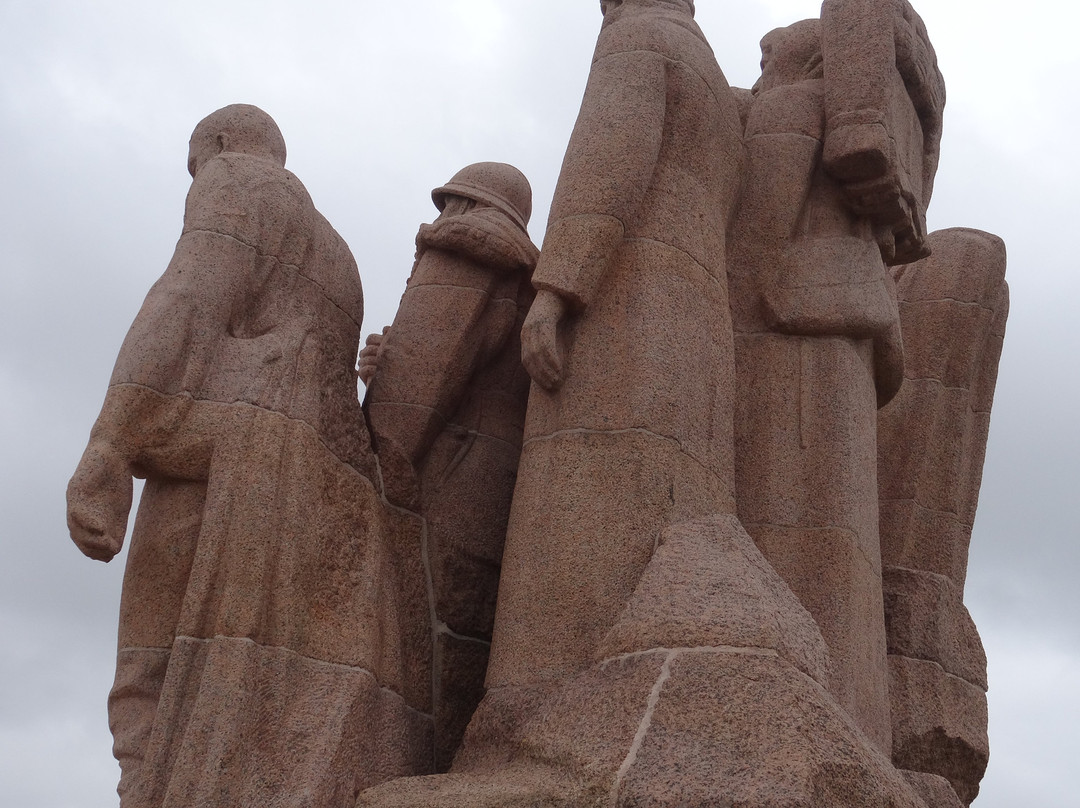 Butte de Chalmont景点图片