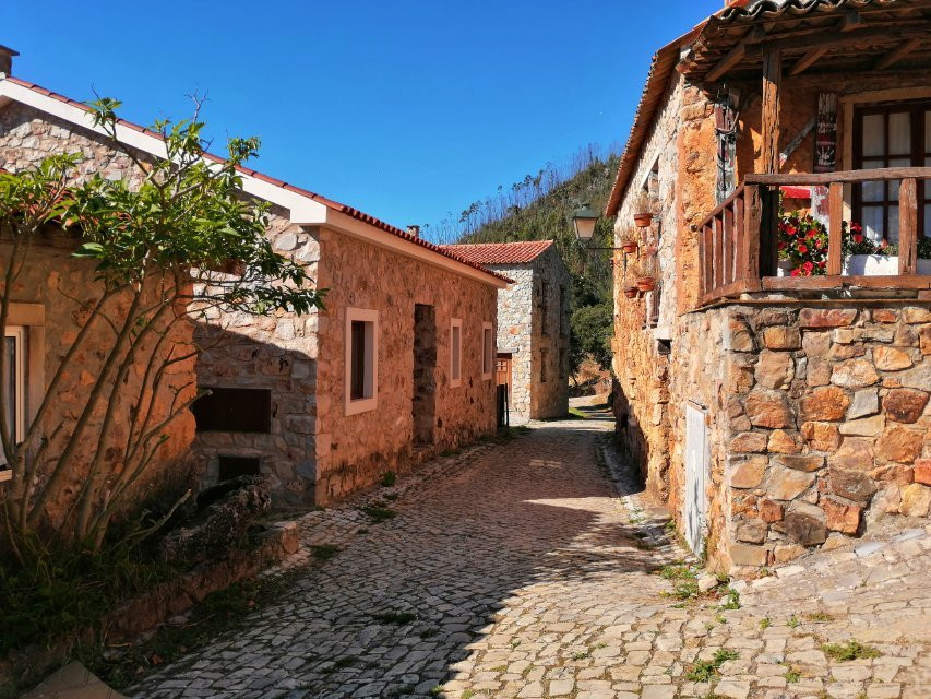 Aldeia de Casal Sao Simao景点图片