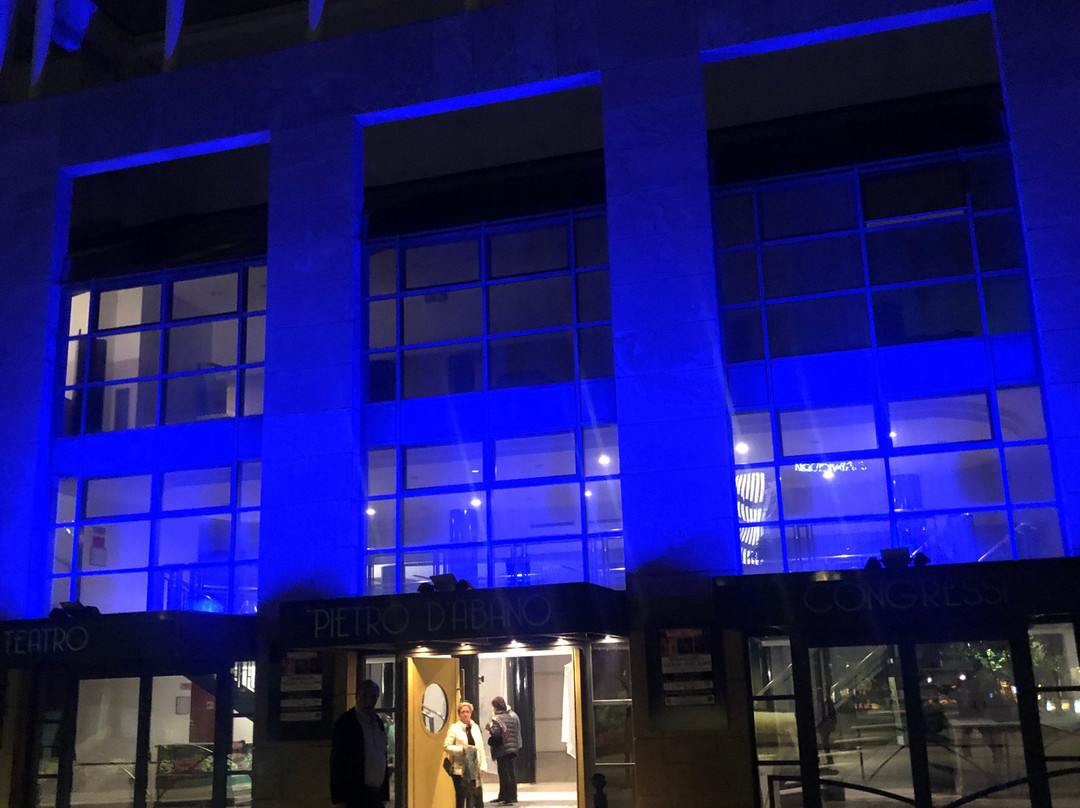 Teatro Congressi Pietro d'Abano-阿巴诺泰尔梅必去景点