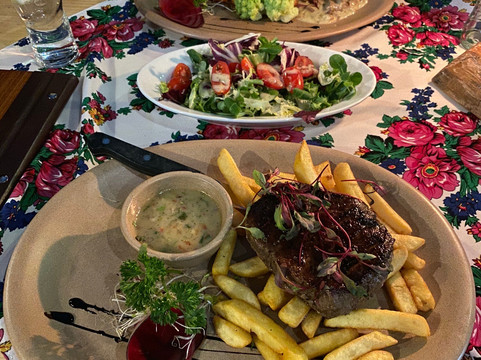 Zamienie餐馆和美食-Siwy Dym