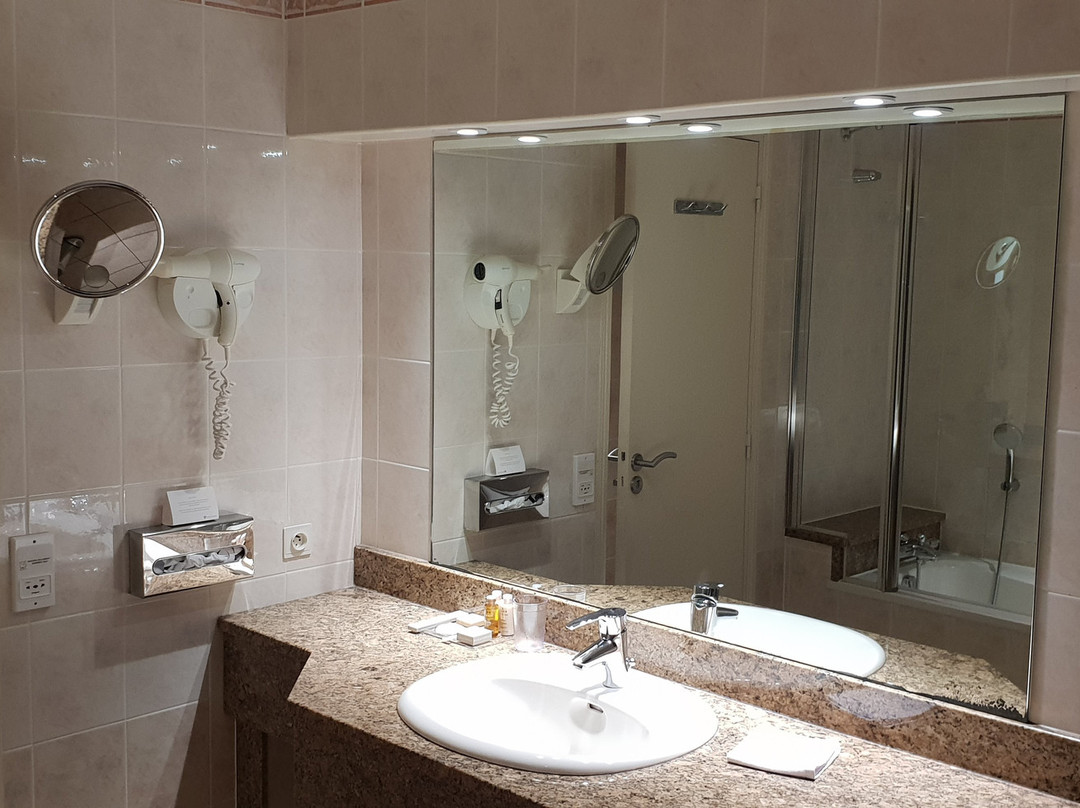 豪特斯洛克斯酒店主图