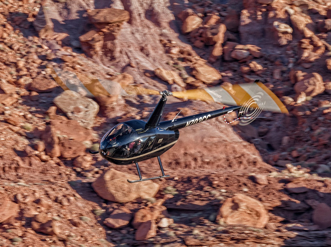 Pinnacle Helicopters-莫阿布必去景点