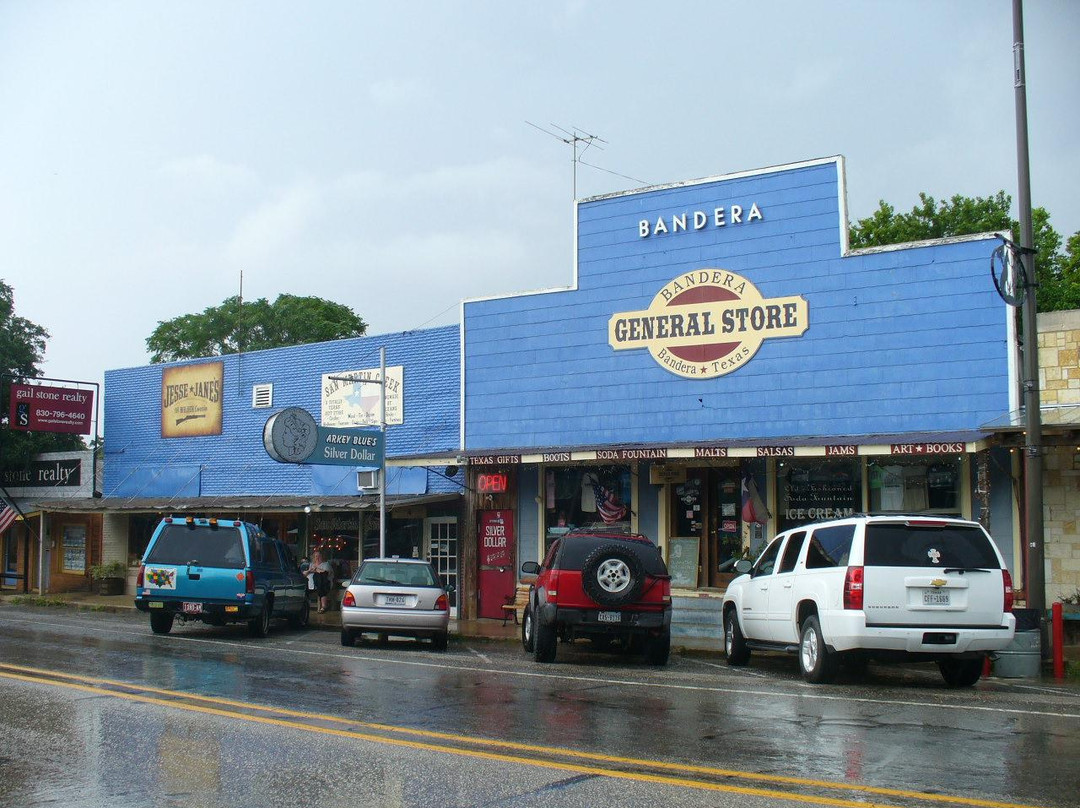 Pipe Creek旅游景点-Bandera General Store