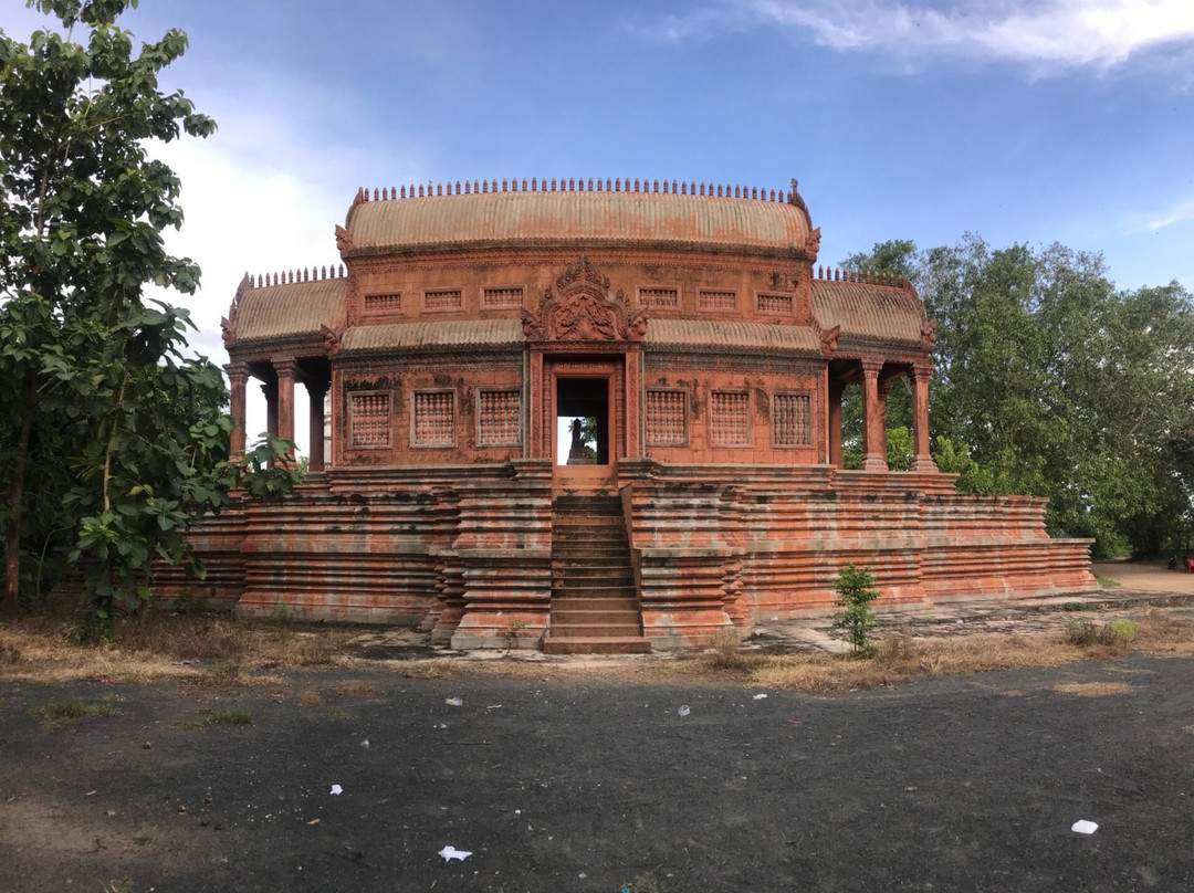 Phnom Srey and Phnom Pros-磅湛必去景点