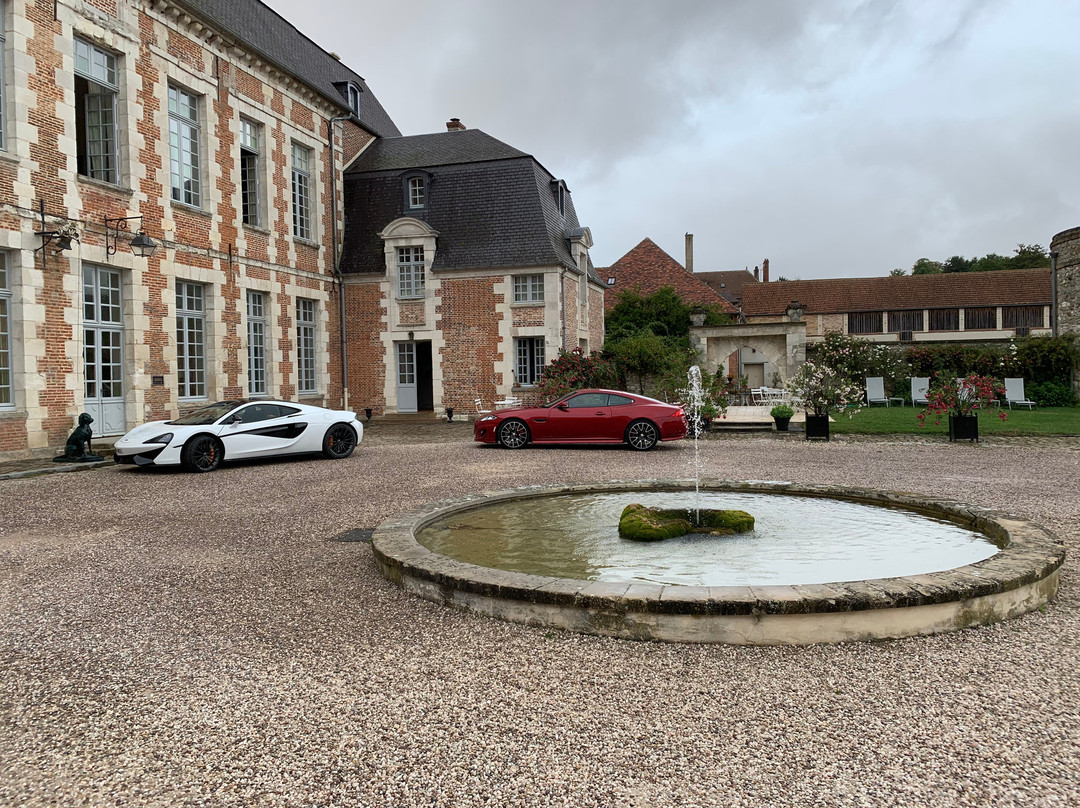 Le Château d'Étoges主图