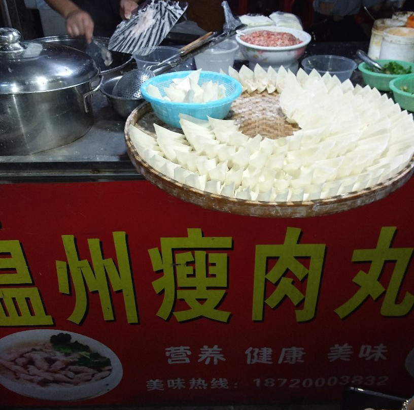 鹰潭旅游购物街-鹰潭市必去景点