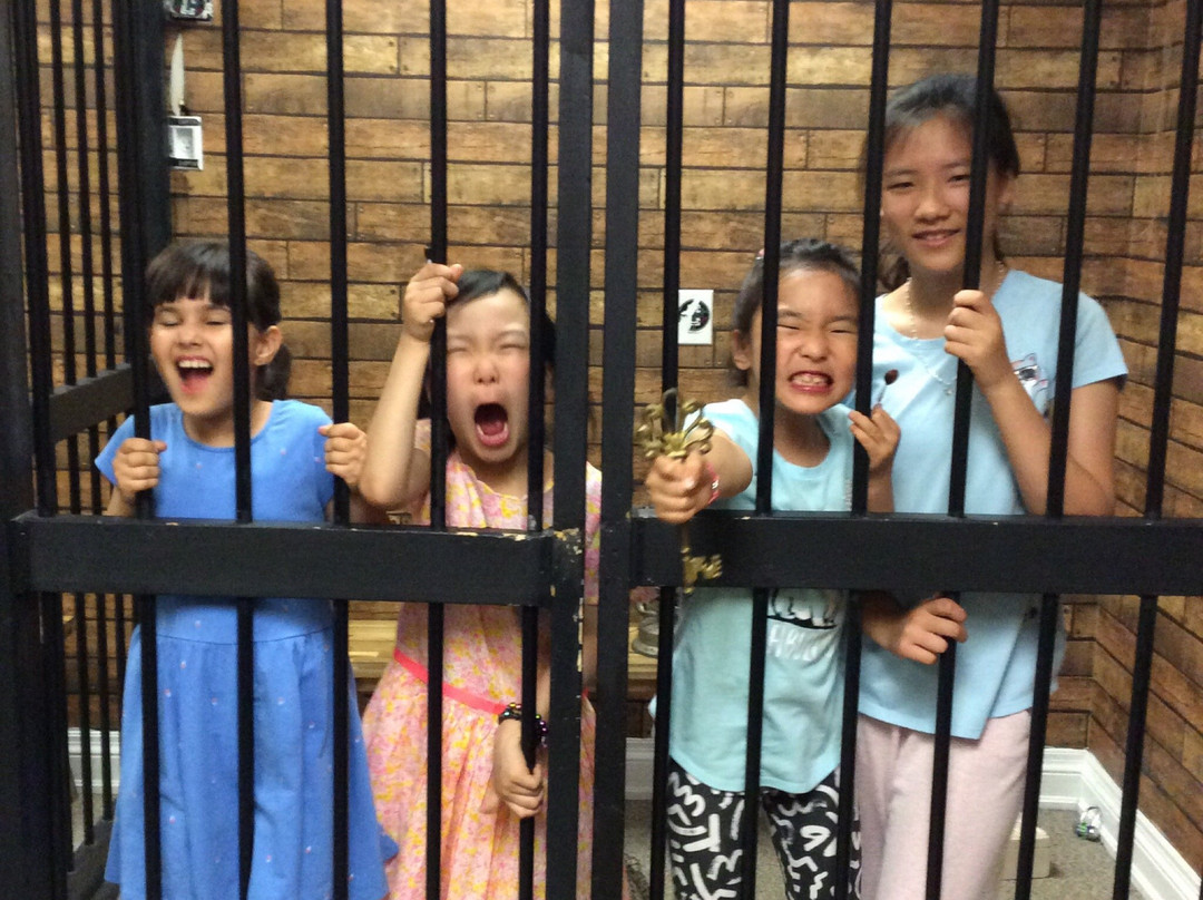 Captive Kids Escape Room景点图片