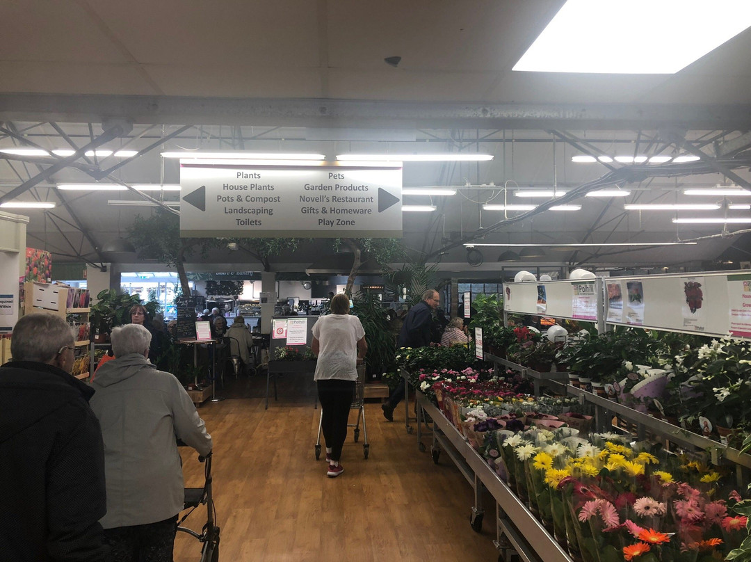 Polhill Garden Centre景点图片