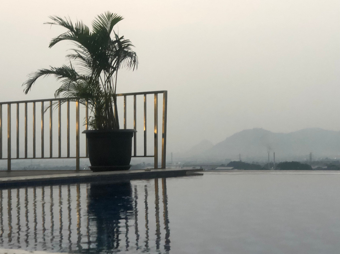 West Point Hotel Bandung主图