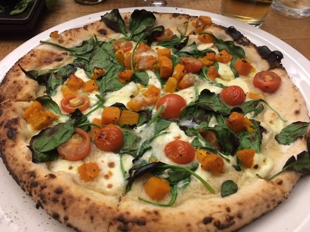 格伦套房酒店主图