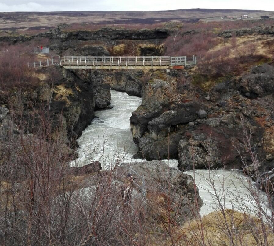 Hraunfossar-Husafell必去景点