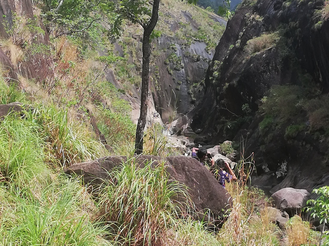 Pahanthudawa Waterfall-Belihuloya必去景点