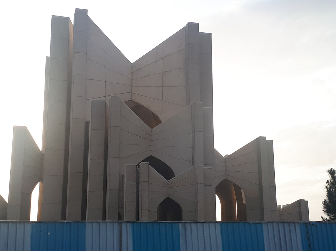 Poets Tomb (Maqbaratol Shoara)-Tabriz必去景点