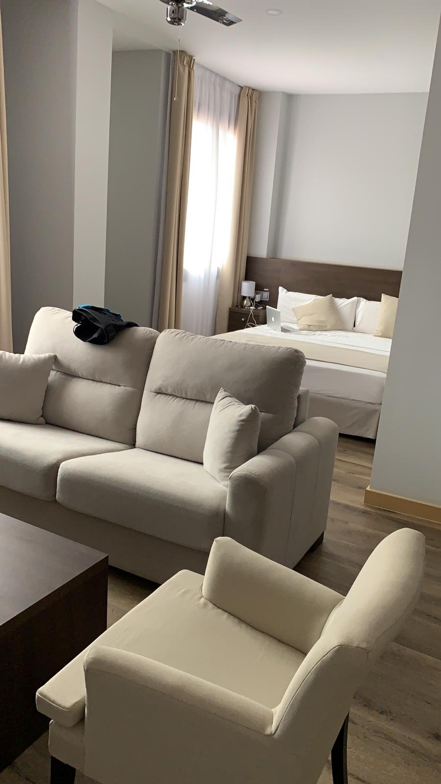 Le Grand Hotel de Thies-官方