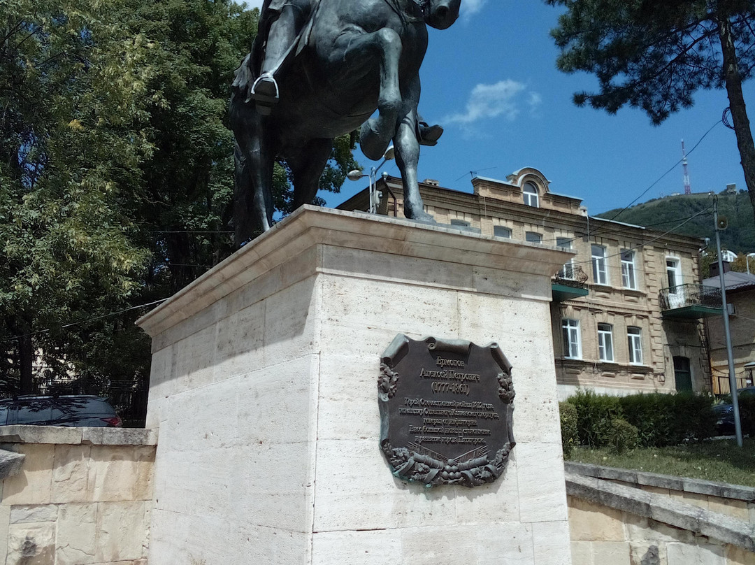 Monument to General A.P. Yermolov-Pyatigorsk必去景点