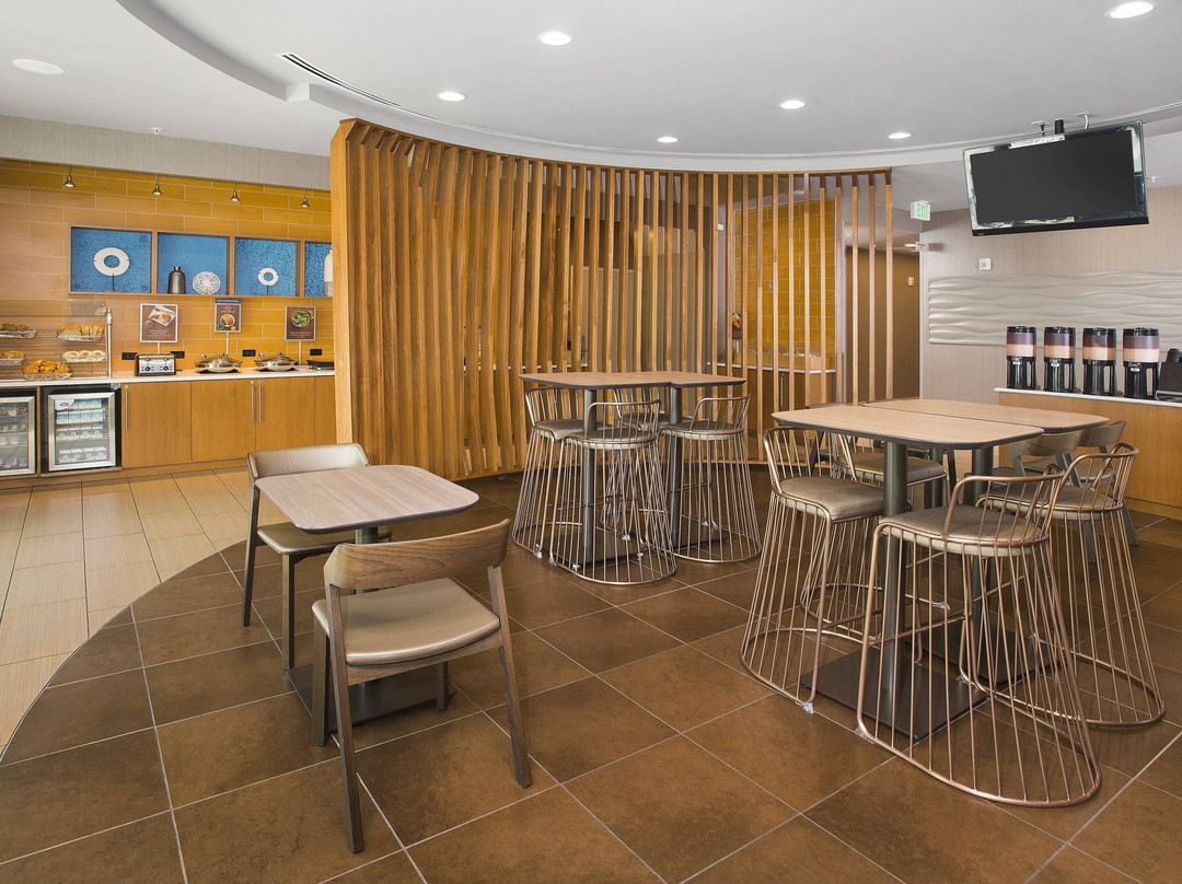 费尔法克斯费尔奥克斯春季山丘套房主图