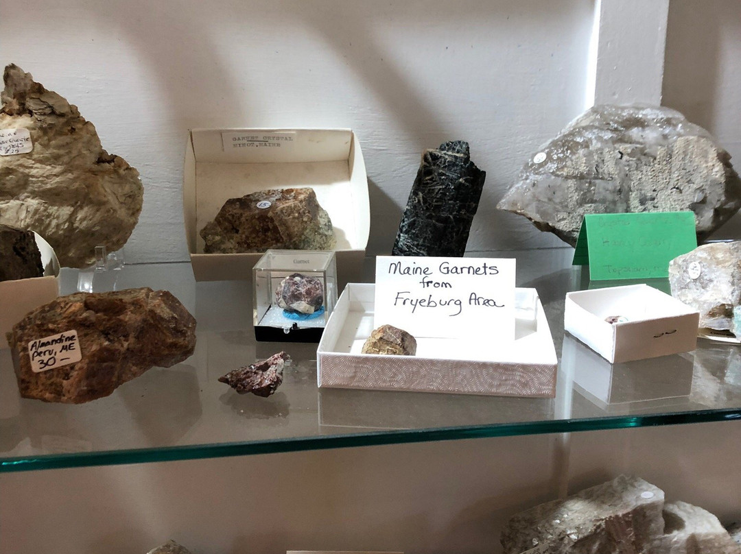 Unique Rock Shop景点图片