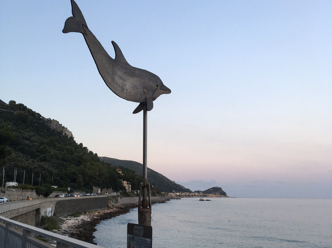 Passeggiata dei Cetacei-菲纳莱利古雷必去景点