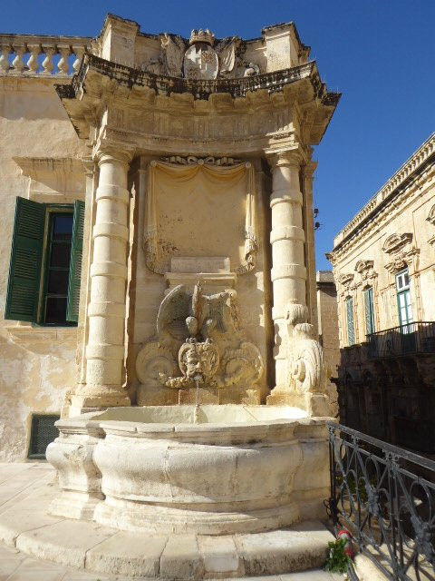 St George Square-瓦莱塔必去景点