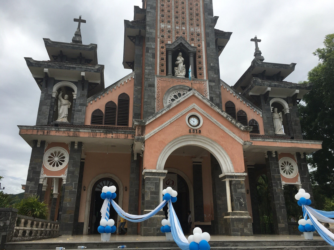 Son Qua Church景点图片