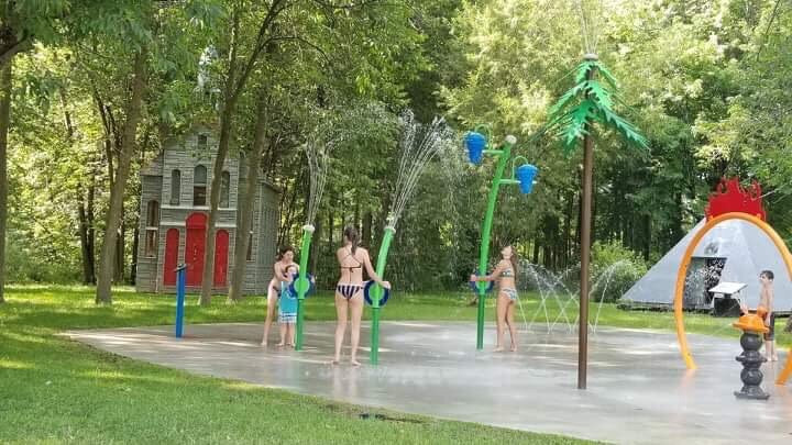 St-Zotique Beach-Saint-Zotique必去景点