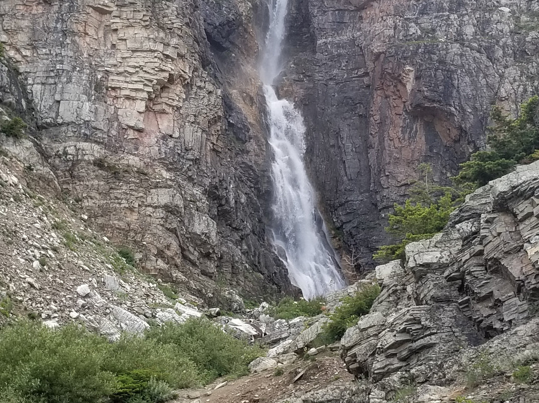 Apikuni Falls-冰河国家公园必去景点