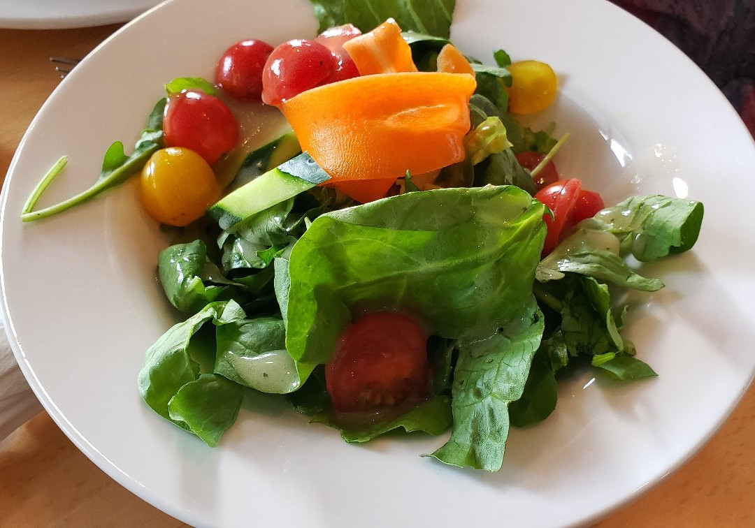 Longliner Lodge and Suites主图