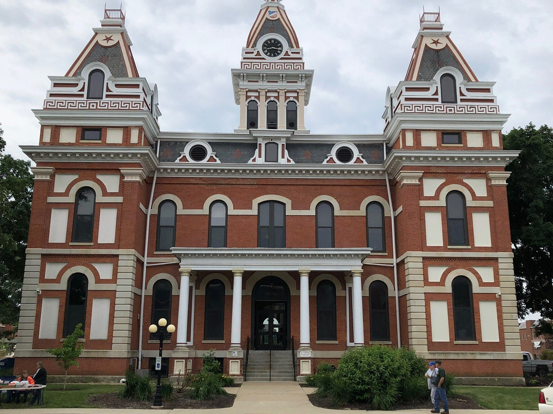 Livingston County Courthouse-Pontiac必去景点