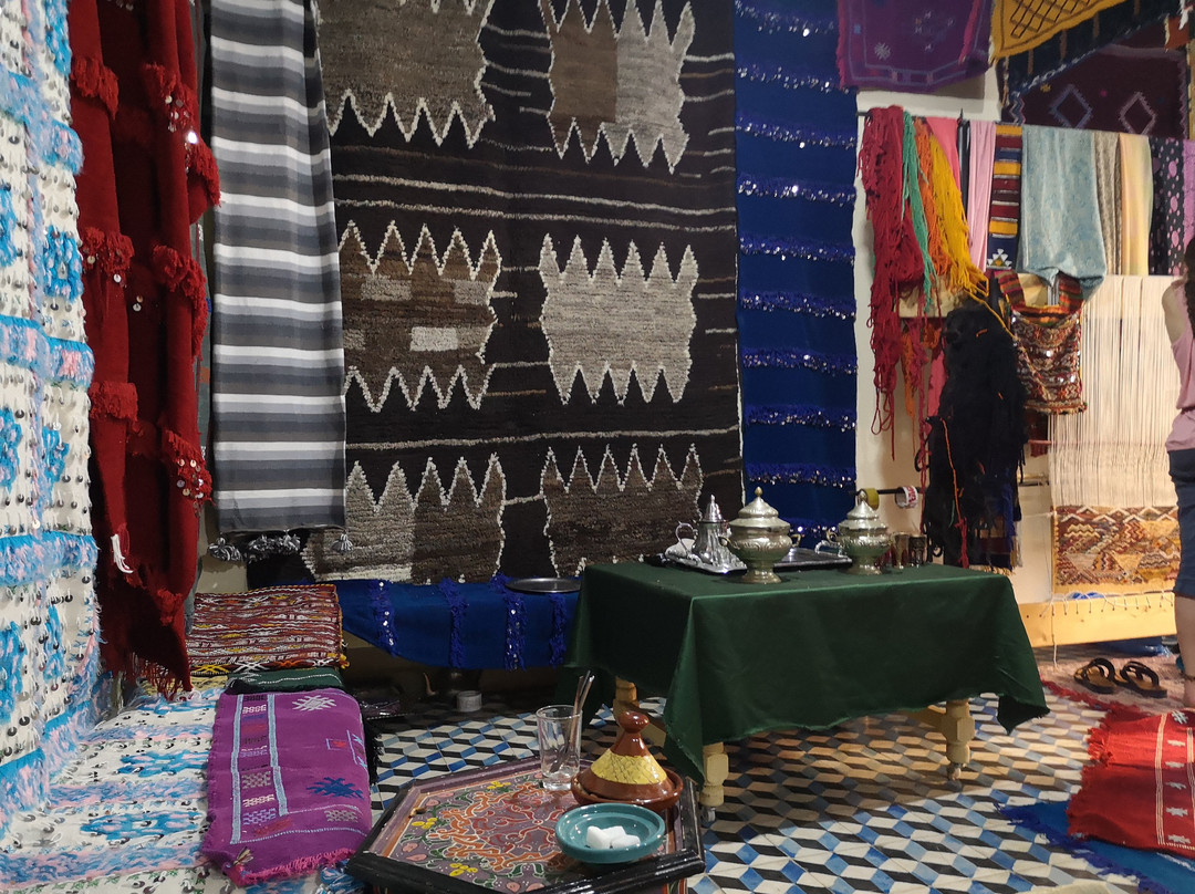 Maison de Cadeaux Berberes-廷吉尔必去景点