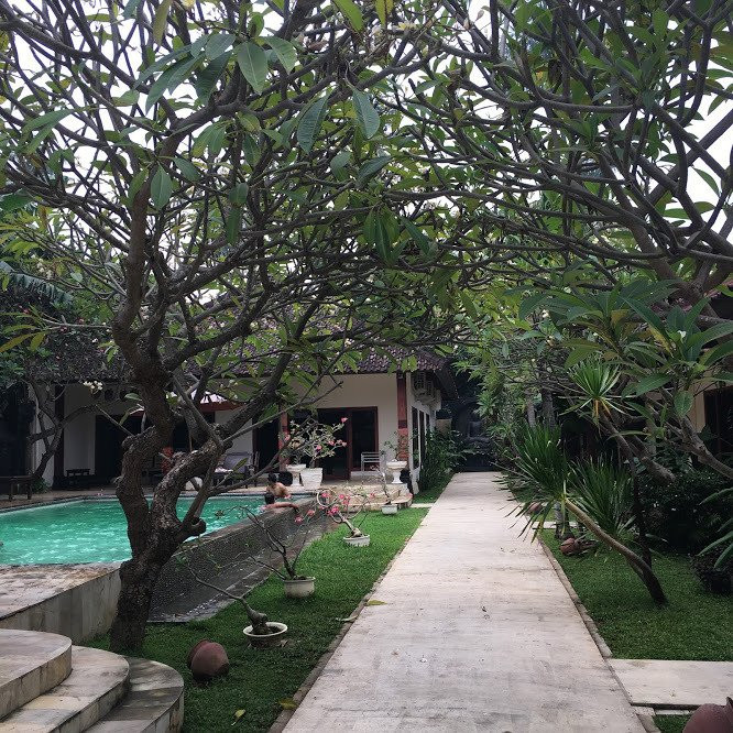 梅拉姆酒店主图