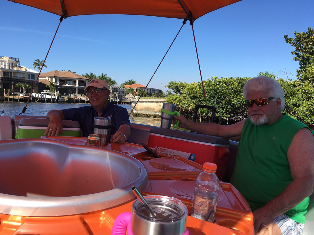 BBQ Donut Boat-开普科勒尔必去景点