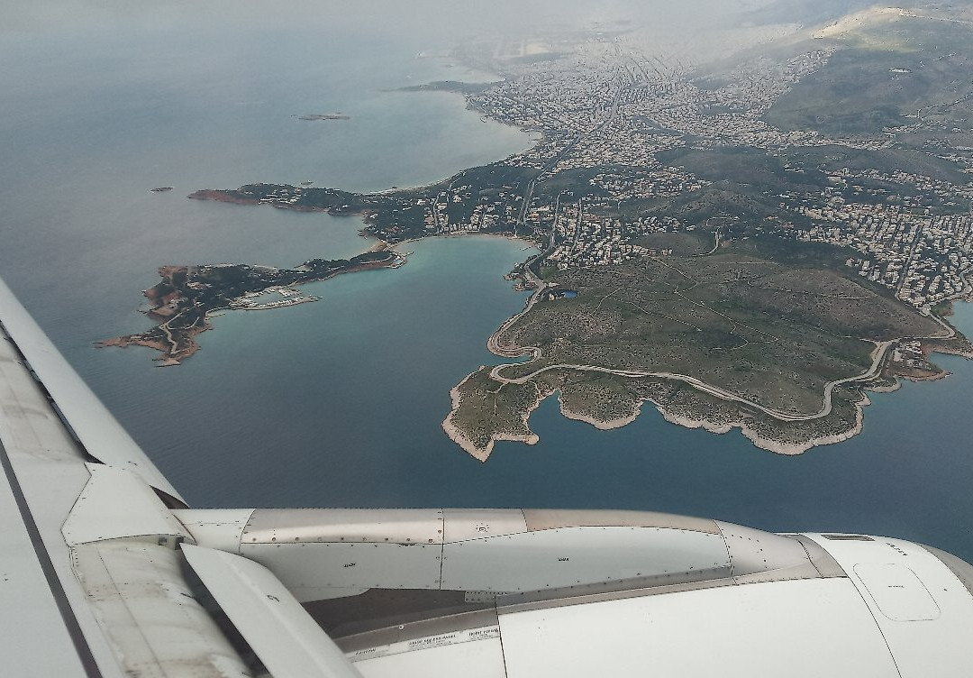 Vouliagmeni Beach景点图片