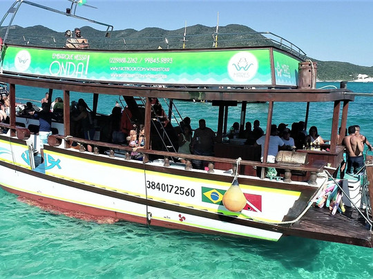 Barco W Mares Tour-阿拉伊阿尔港必去景点