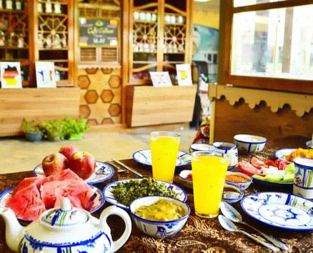 Niayesh Hotel restaurant