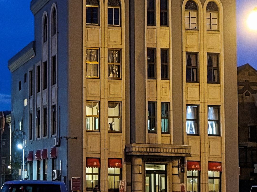 Former Tsushin Densetsu Hama Building-小樽市必去景点