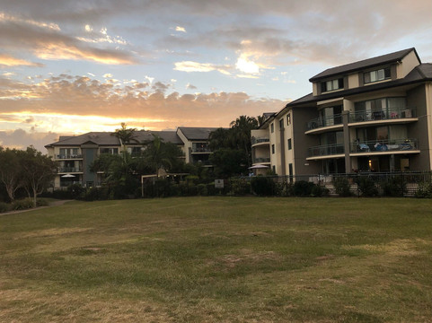 克伦宾海滩假日公寓主图