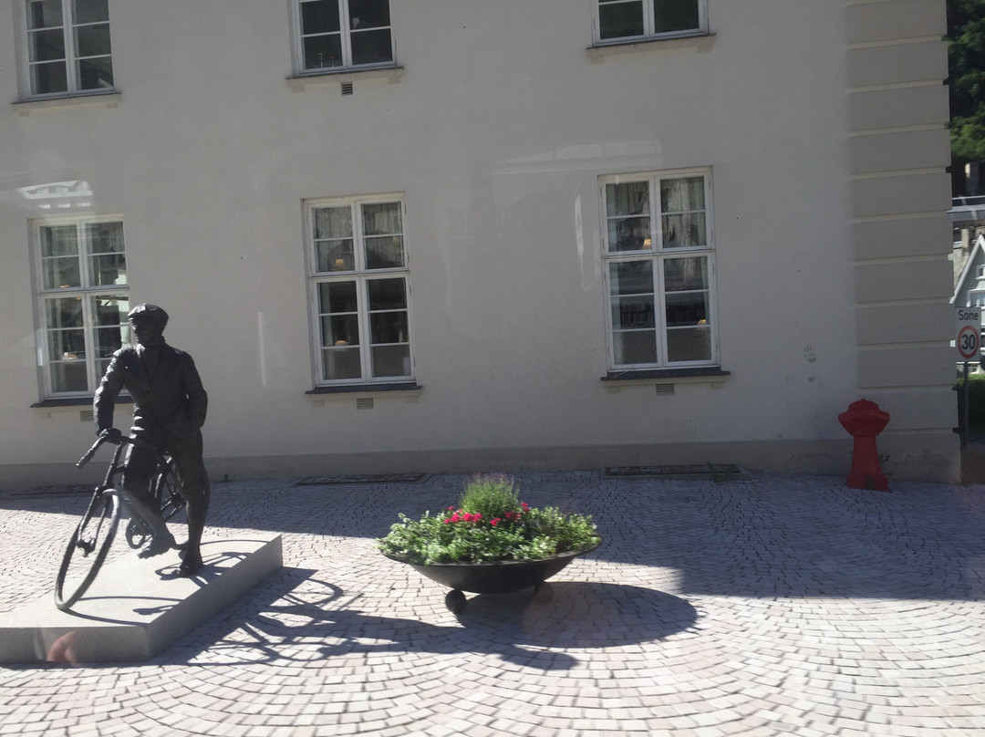 Gunnar Sonsteby statue景点图片