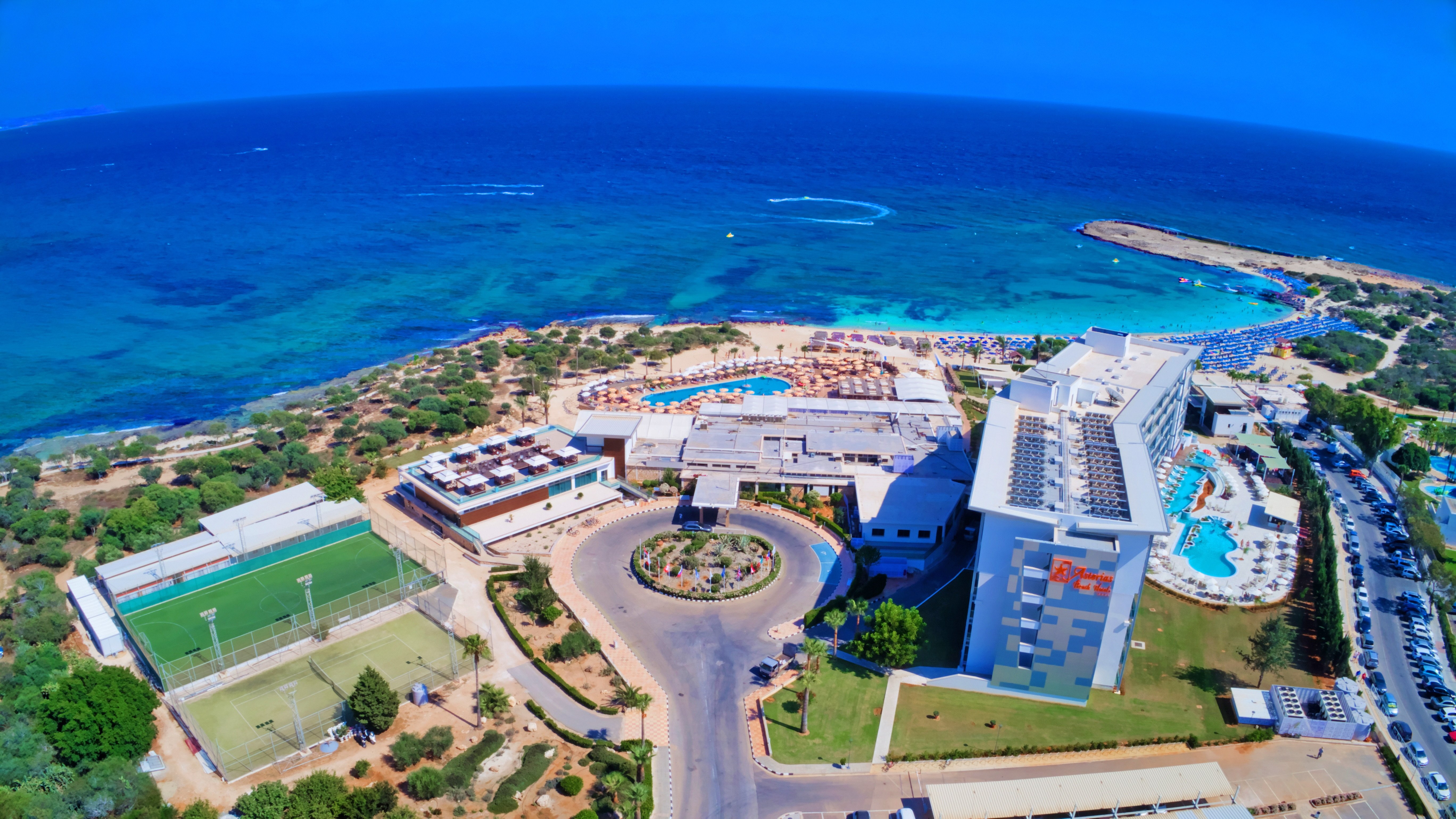 Asterias Beach Hotel-官方