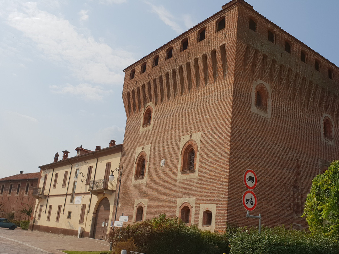 Castello Sforzesco-Vicolungo必去景点