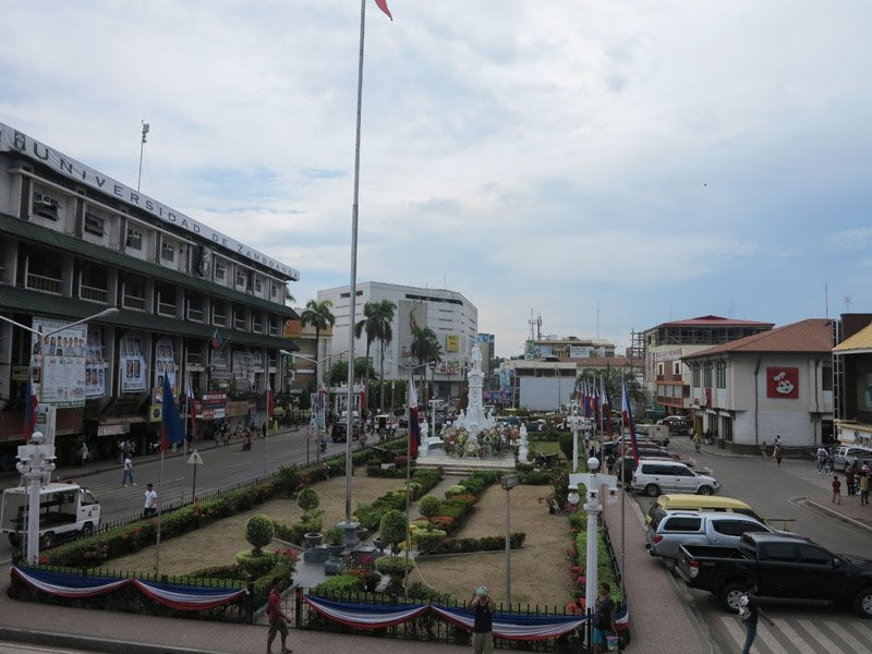 Plaza Pershing景点图片