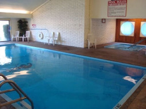 FairBridge Inn & Suites And Outlaw Convention Center主图