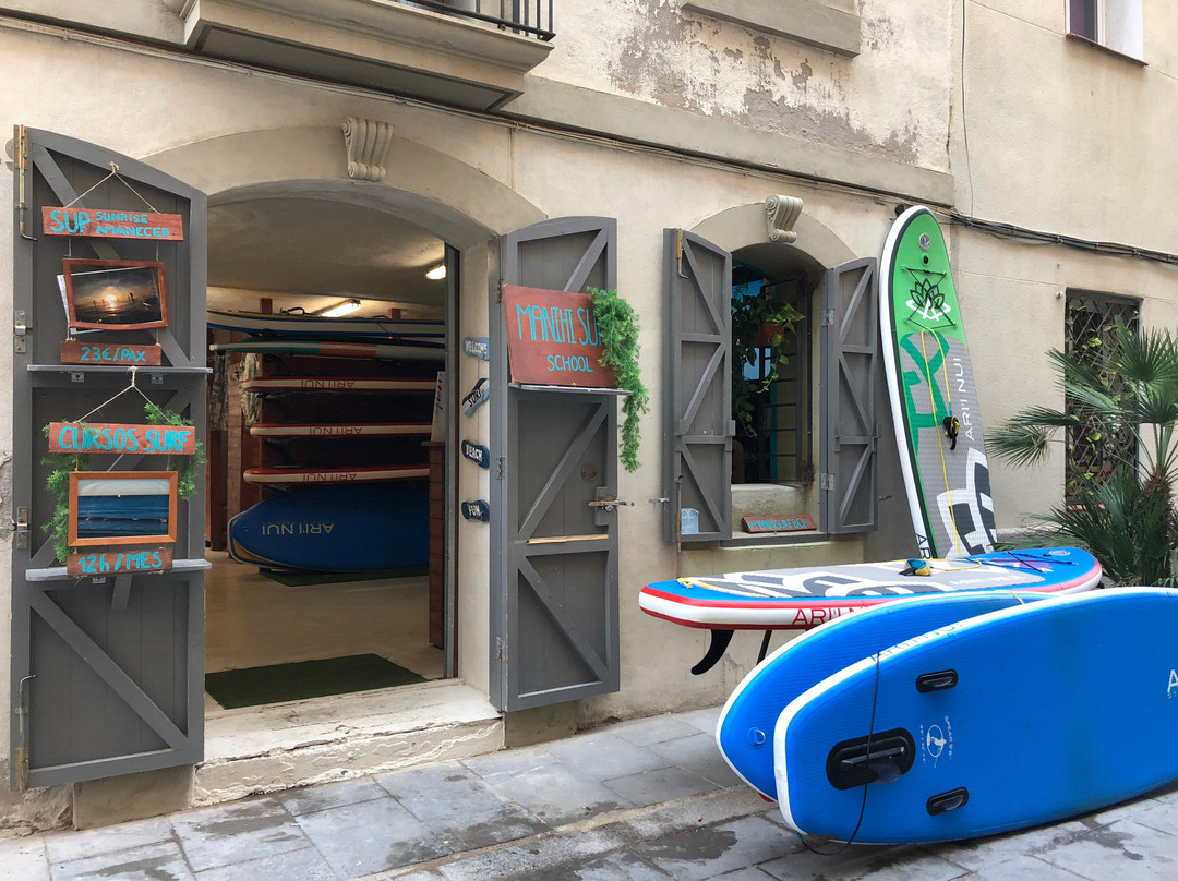 Manihi Surf School-巴塞罗那必去景点