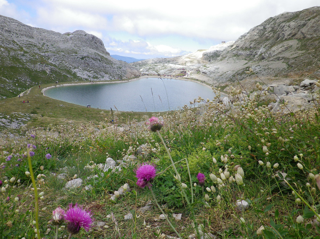 Lac de la Moucherolle景点图片